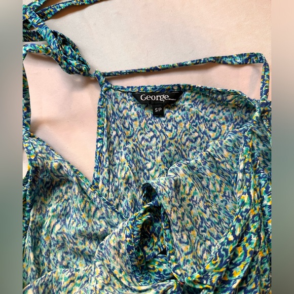 George Mini Ruffle  Dress - Picture 4 of 9